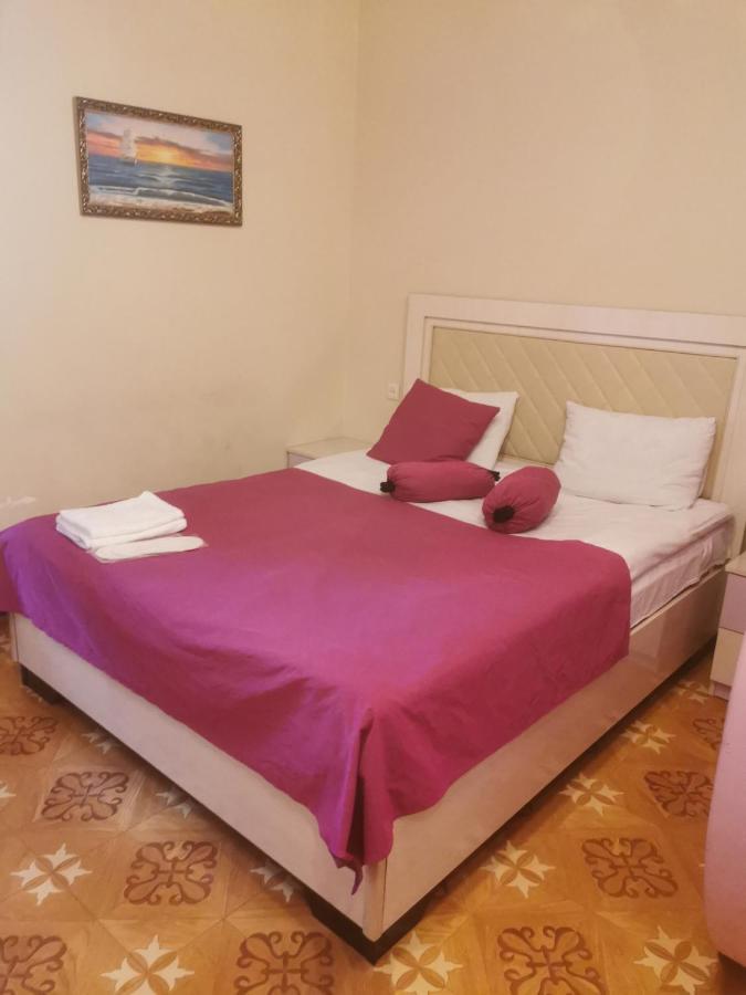 Narek+ Hotel Arrinj Bilik gambar