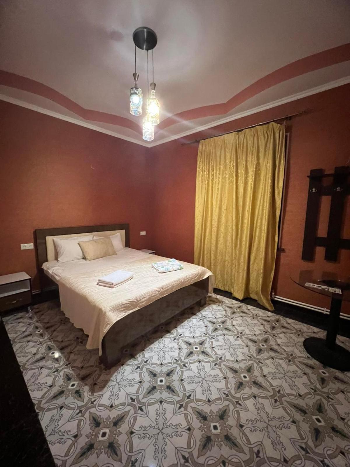 Narek+ Hotel Arrinj Bilik gambar