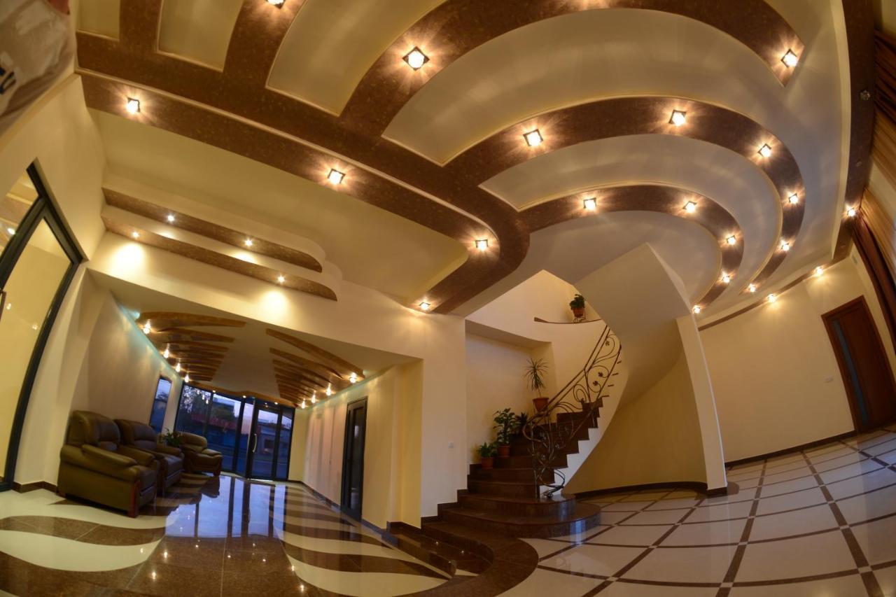 Narek+ Hotel Arrinj Luaran gambar